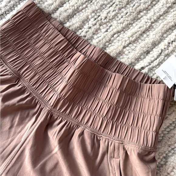 NWT Abercrombie YPB High Waisted Shorts - Picture 4 of 6